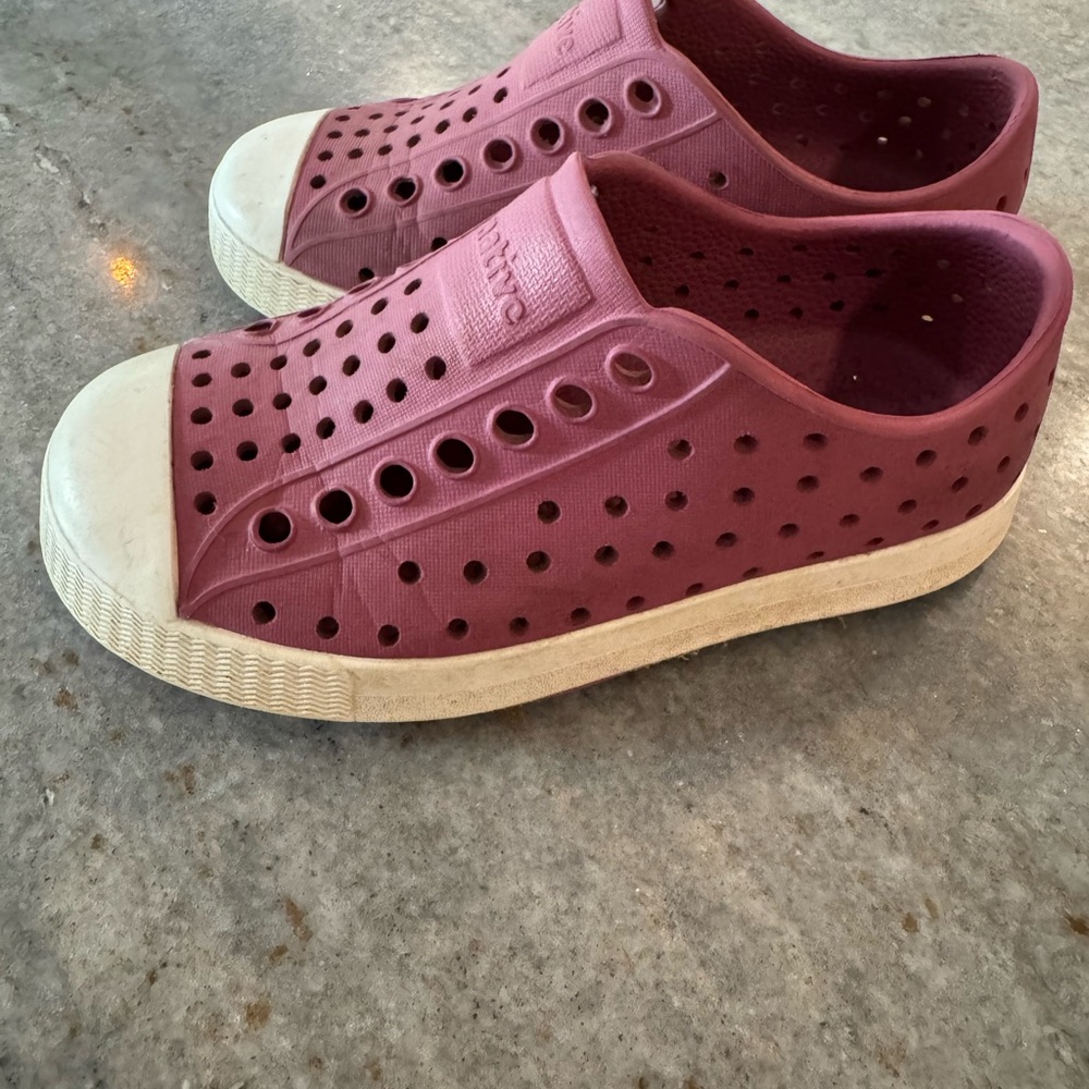 Native Kids Shoes in Rose Pink and White
